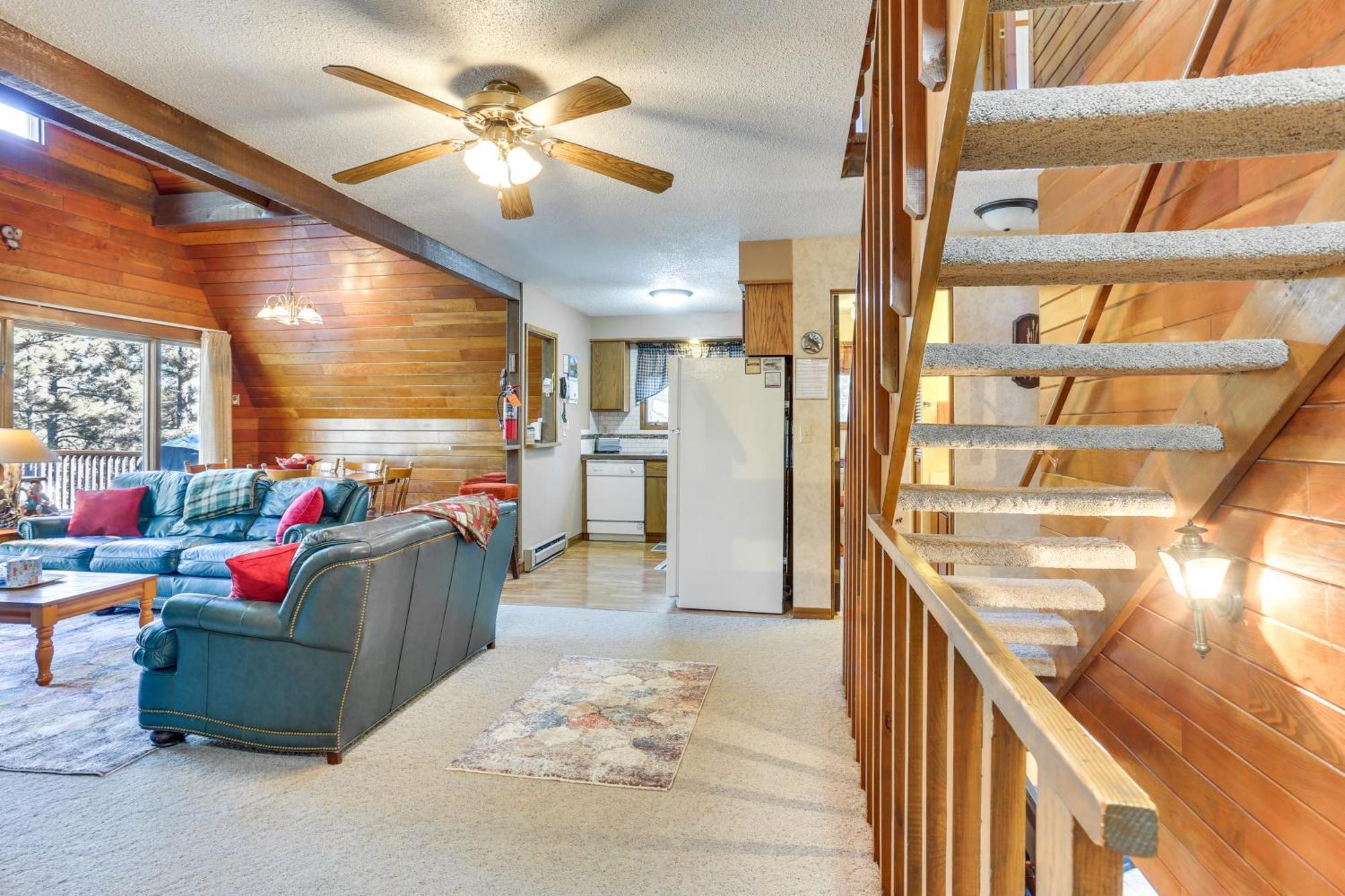 רפיד סיטי Cozy Black Hills Nature Retreat With Private Deck! מראה חיצוני תמונה